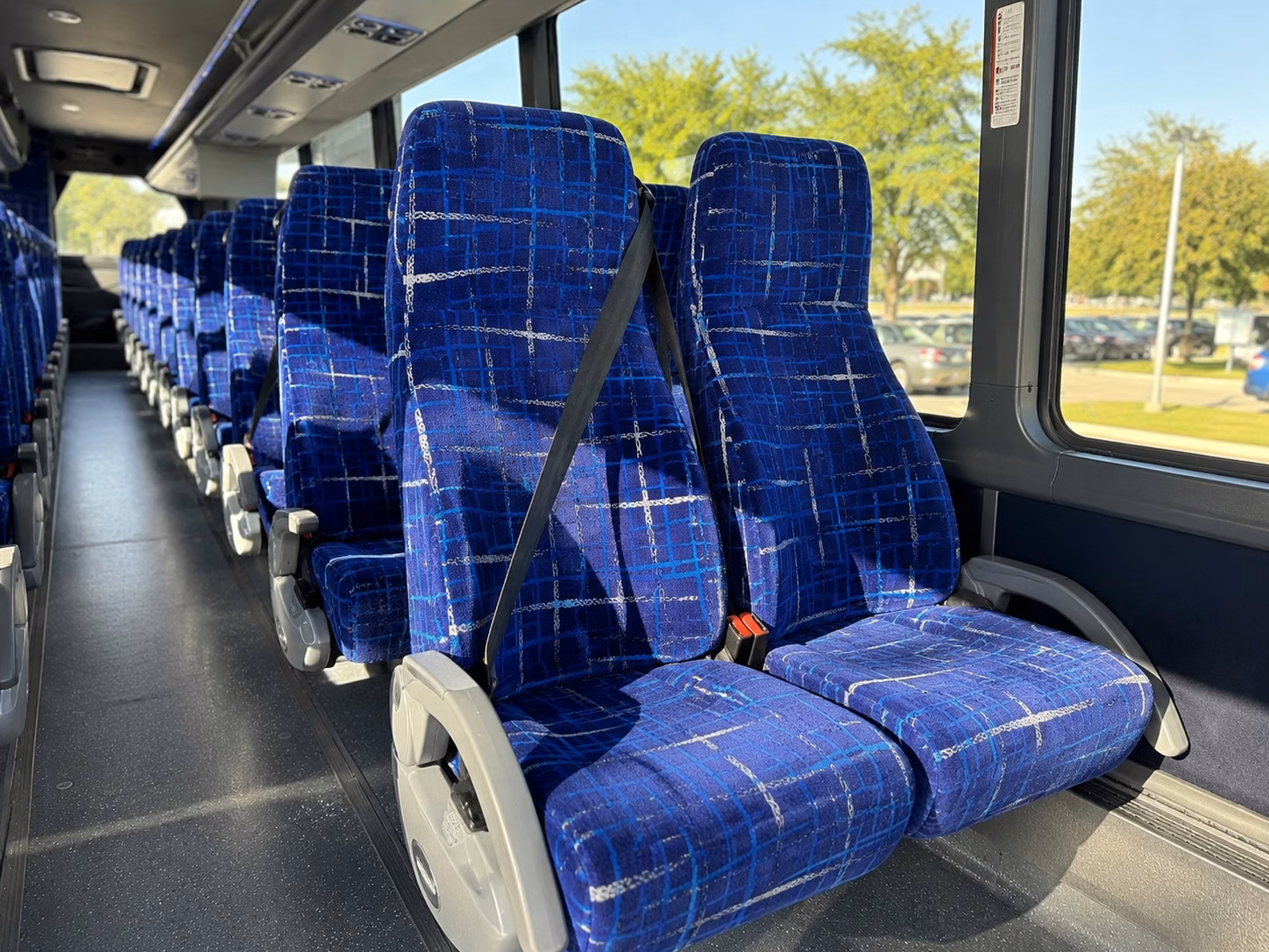 shuttle guests between provo hotels and your wedding venue all evening long